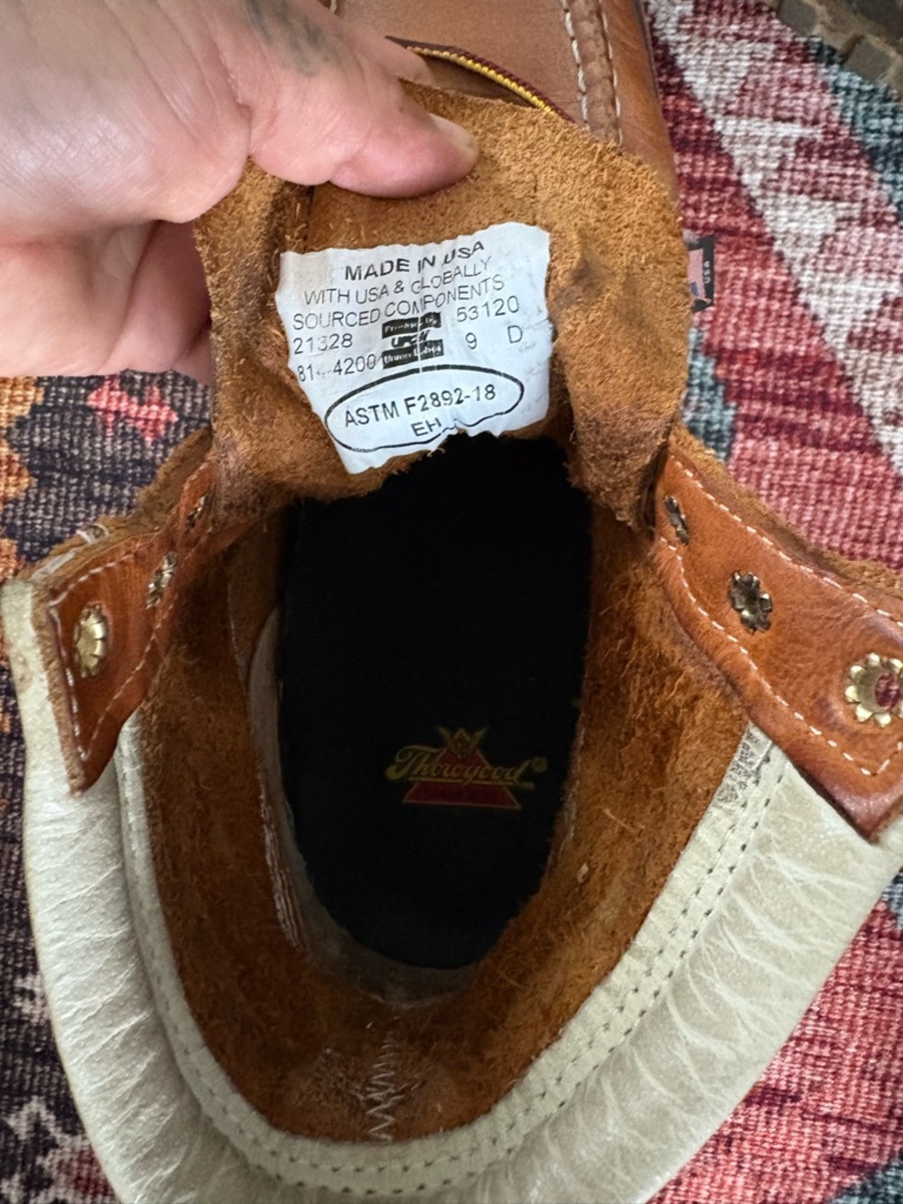 Men’s size 9D thorogood boots - Picture 4 of 4